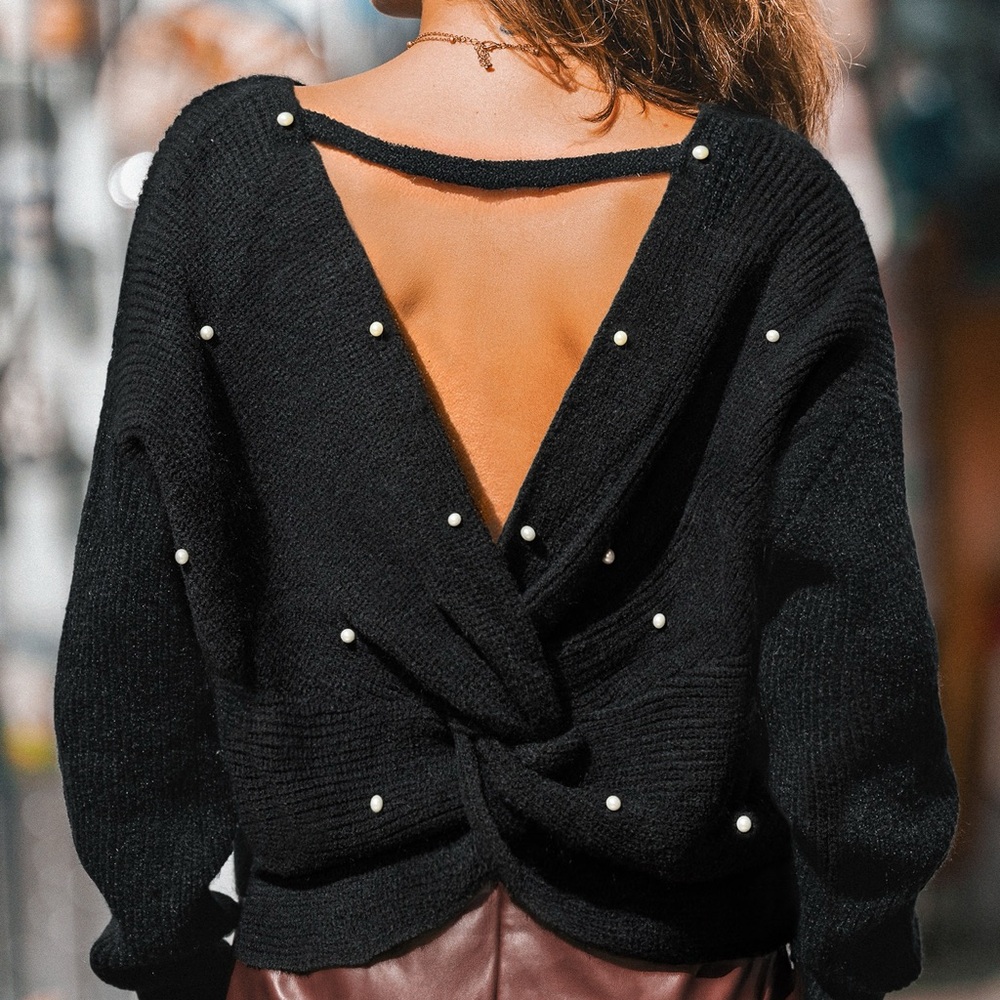 Cupshe Finest Pearls Black Sweater